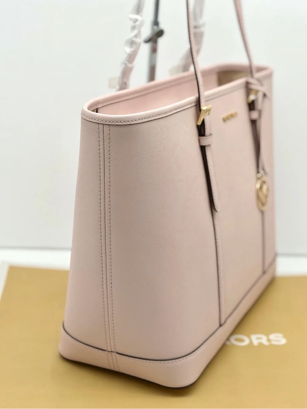 MICHAEL KORS Jet Set Travel Lg Top Zip Shoulder Tote Saffiano Leather Pwdr Blush